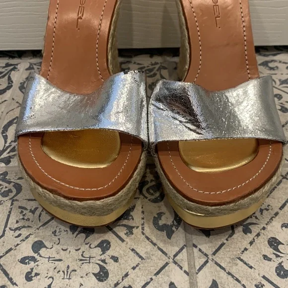 C Label Wedge Heels - Picture 2 of 10